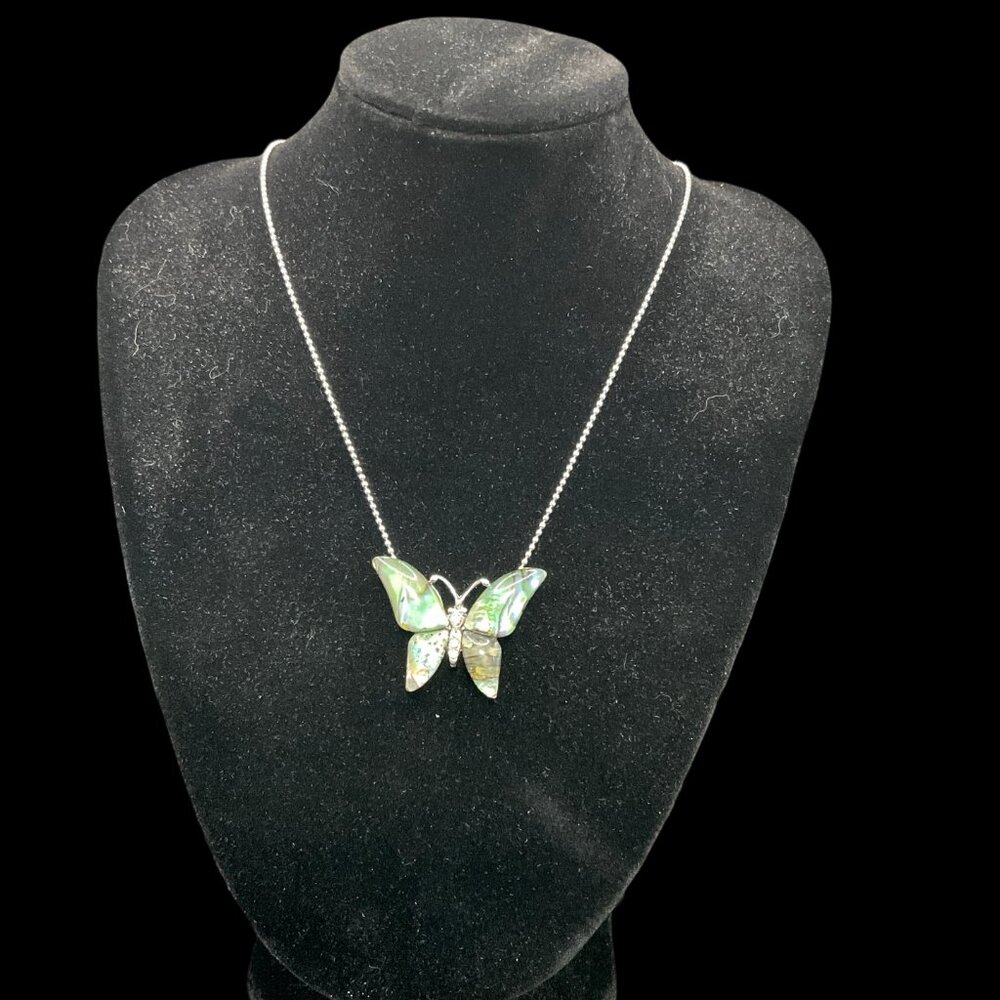 👗5/$25 -Silver Tone Necklace w/ Faux Abalone Butterfly Pendant